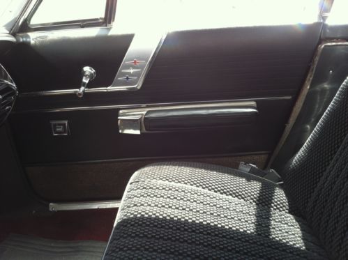 1966 CHRYSLER 300 4 DOOR VERY NICE DAILY DRIVER EXCELLENT SHAPE, image 9