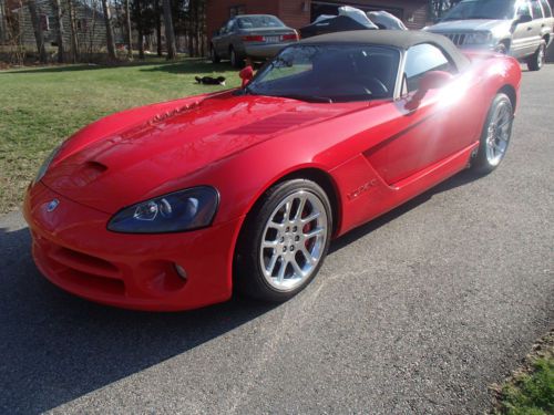 2005 dodge viper srt 10 convertible low mileage excellent condition