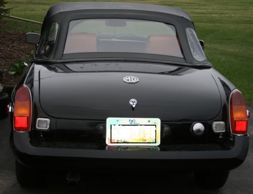 1977 MG MGB Convertible, image 4