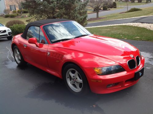 Bmw z3 1998 bright red 5-speed manual 2-door convertible immaculate