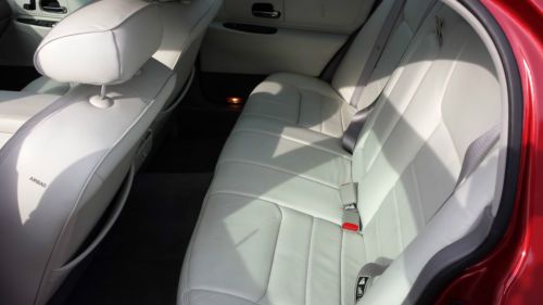 Lincoln Town Car Executive Series Adult Driven * Low Miles * Garaged * Pristine*, image 8