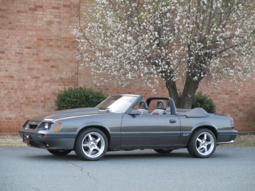 1986 ford mustang gt convertible 2-door 5.0l