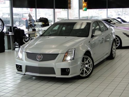 Cts-v supercharged! navigation! balance of factory warranty!