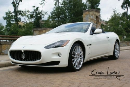 Maserati granturismo convertible loaded leather navigation 3 in stock.