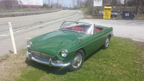 1967 mgb  new british heritage body