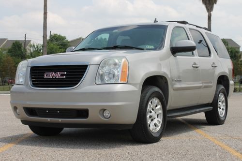 Envy-automotive.com 2007 gmc yukon 3rd row seat gray leather running boards