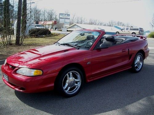 1995 ford mustang gt convertible 2-door 5.0l