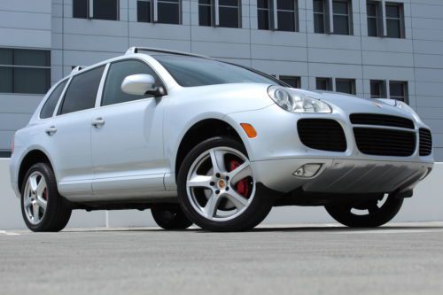 05 cayenne turbo::v8::navigation::roof racks::rear shades::low miles::wow 06 07