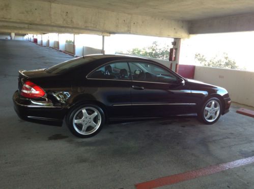 2003 Mercedes-Benz CLK 500 - Only 29,000 miles - Black on Black, image 2