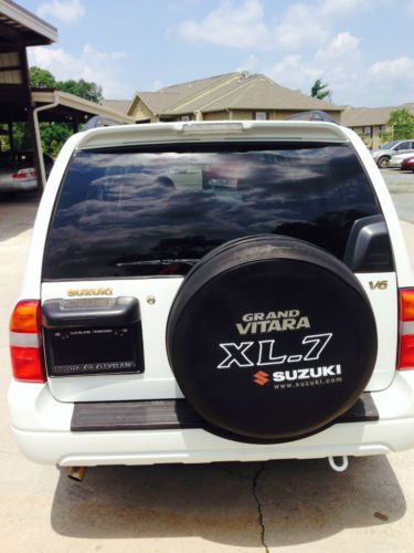 2001 Suzuki Grand Vitara Gold Edition, image 3