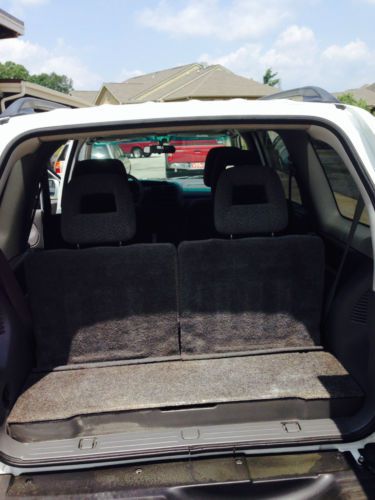 2001 Suzuki Grand Vitara Gold Edition, image 8