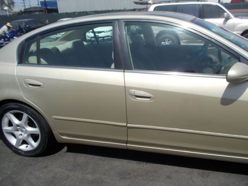 2002 Nissan Altima NO RESERVE, image 11