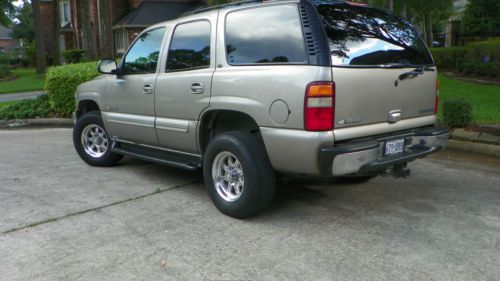 2003 chevrolet tahoe lt  5.3l very nice no accidents same owner since2005