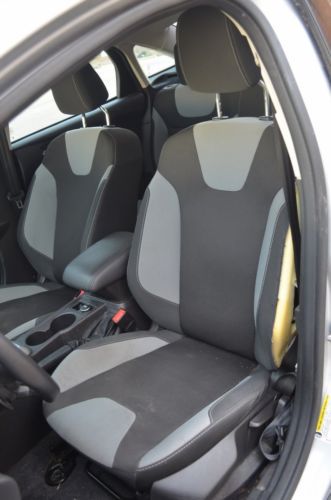 2012 Ford Focus SE SPORT 23K MILES FWD NO RESERVE SALVAGE REBUILDABLE, image 13