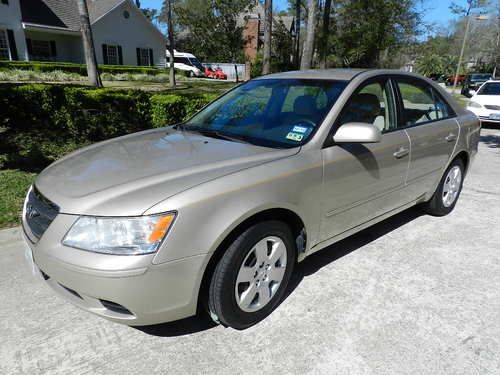 2009 hyundai sonata se sedan 4-door 2.4l - only 13,400 miles - perfect condition