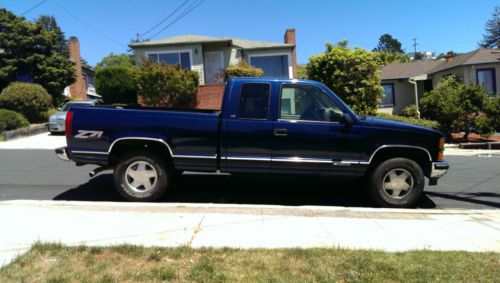 Clean 1998 chev silverado ext cab 4wd 95k miles - $6900