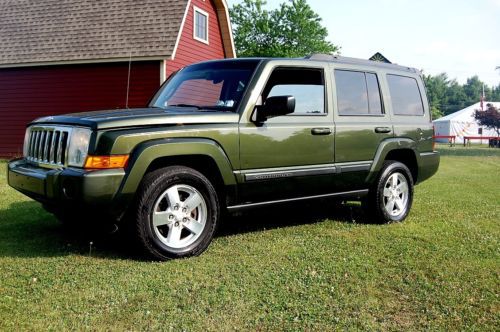 No reserve... high mileage 2007 jeep commander, 4 wheel drive, 3.7 liter v6, cd