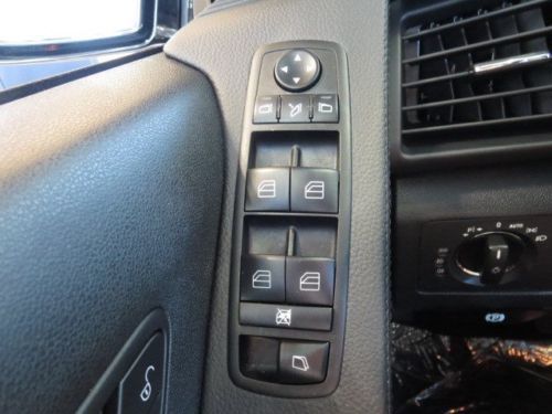 R350 SUV 3.5L CD AWD Air Suspension Power Steering 4-Wheel Disc Brakes Fog Lamps, image 29