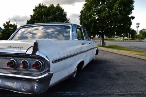 1961 mercury monterey base 5.8l