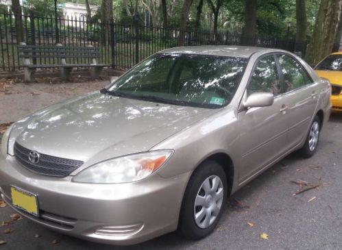 2004 toyota le