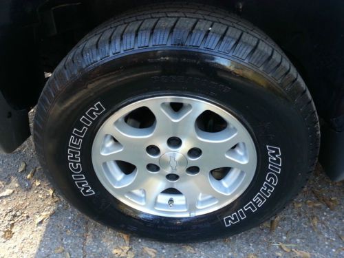 2005 Chevrolet Suburban 1500 LT Sport Utility 4-Door 5.3L, US $8,995.00, image 12