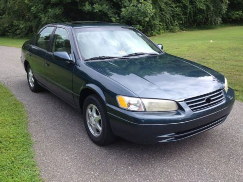 1998 toyota camry le sedan 2.2l - clean car - no reserve!! highest bid wins!!