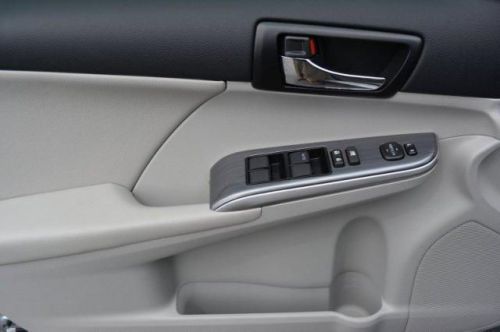 2014 toyota camry hybrid xle