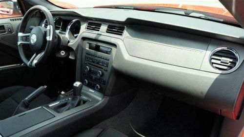 2014 ford mustang v6