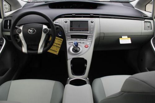 2014 toyota prius four