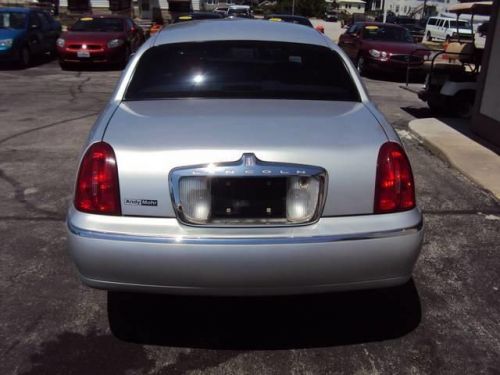 1999 lincoln town car executive