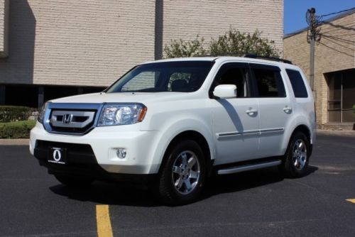 Beautiful 2011 honda pilot 4wd touring, loaded, only 30,193 miles, serviced