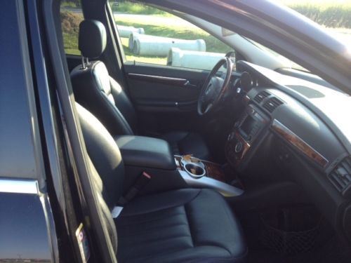 Mercedes R350 SUV, image 4