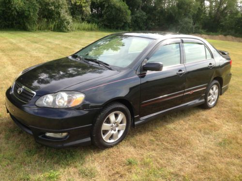 2005 toyota corolla s sedan, 5 spd, new clutch, perfect commuter!  no reserve