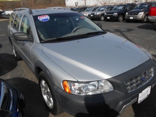 2005 volvo xc70 automatic 4-door wagon awd