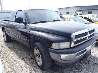 1998 black v8 clean title non runner!located in new bruanfels, tx not austin!