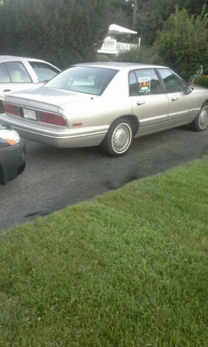 1996 buick park avenue 4dr. low mileage