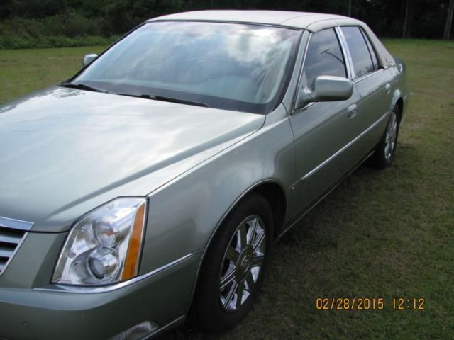 Cadillac dts luxry