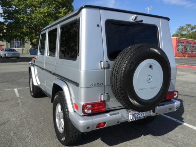 Mercedes-benz g-class g550