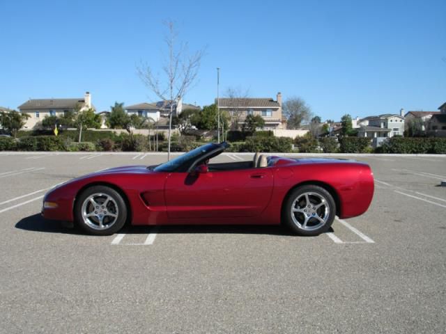 Chevrolet corvette base convertible 2-door