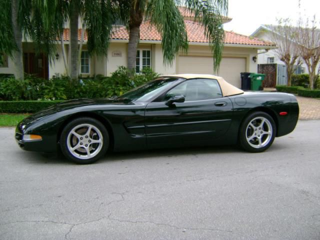 Chevrolet: corvette base convertible