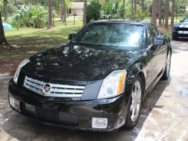 Cadillac: xlr base convertible 2-door