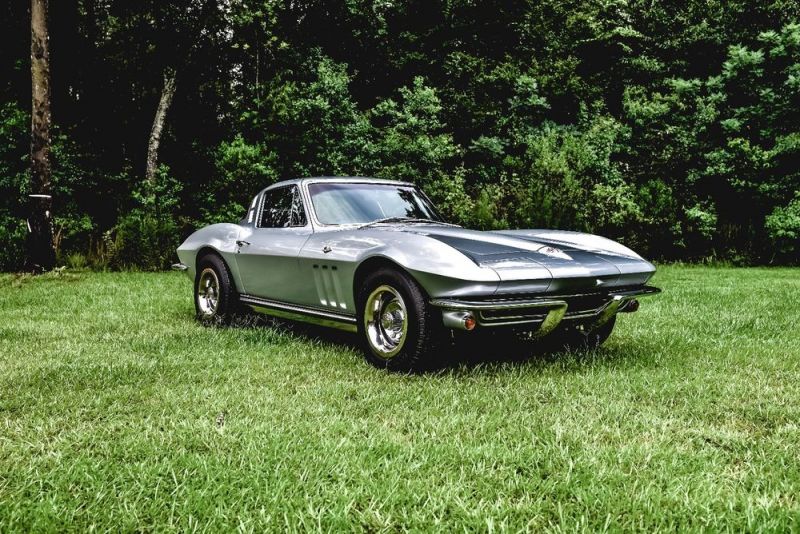 1965 chevrolet corvette