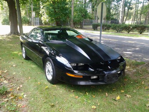 1994 camaro, v6, auto trans, t-tops