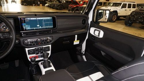 2024 jeep wrangler rubicon 392 4x4 sky top,bumpers,led&#039;s,fuel whls