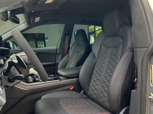 2024 Audi RS Q8 4.0T quattro, US $129,900.00, image 3