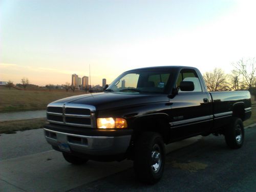 1996 dodge ram 2500 cummins diesel, standard cab, pickup 2-door 5.9l 4x4 manuel