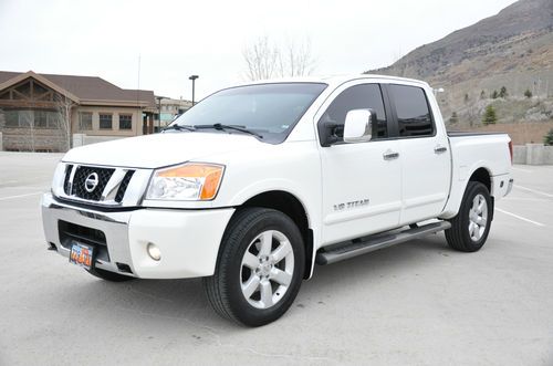 2008 nissan titan le crew cab pickup 4-door 5.6l