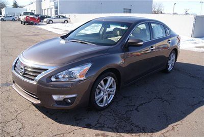 Pre-owned 2013 altima 3.5 sl, remote start, bose, ipod, sunroof, 5043 miles