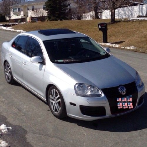 2006 volkswagen jetta 2.5 sedan 4-door 2.5l