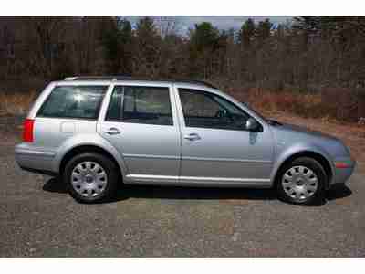 Clean 2005 VW JETTA WAGON Excellent condition, image 2